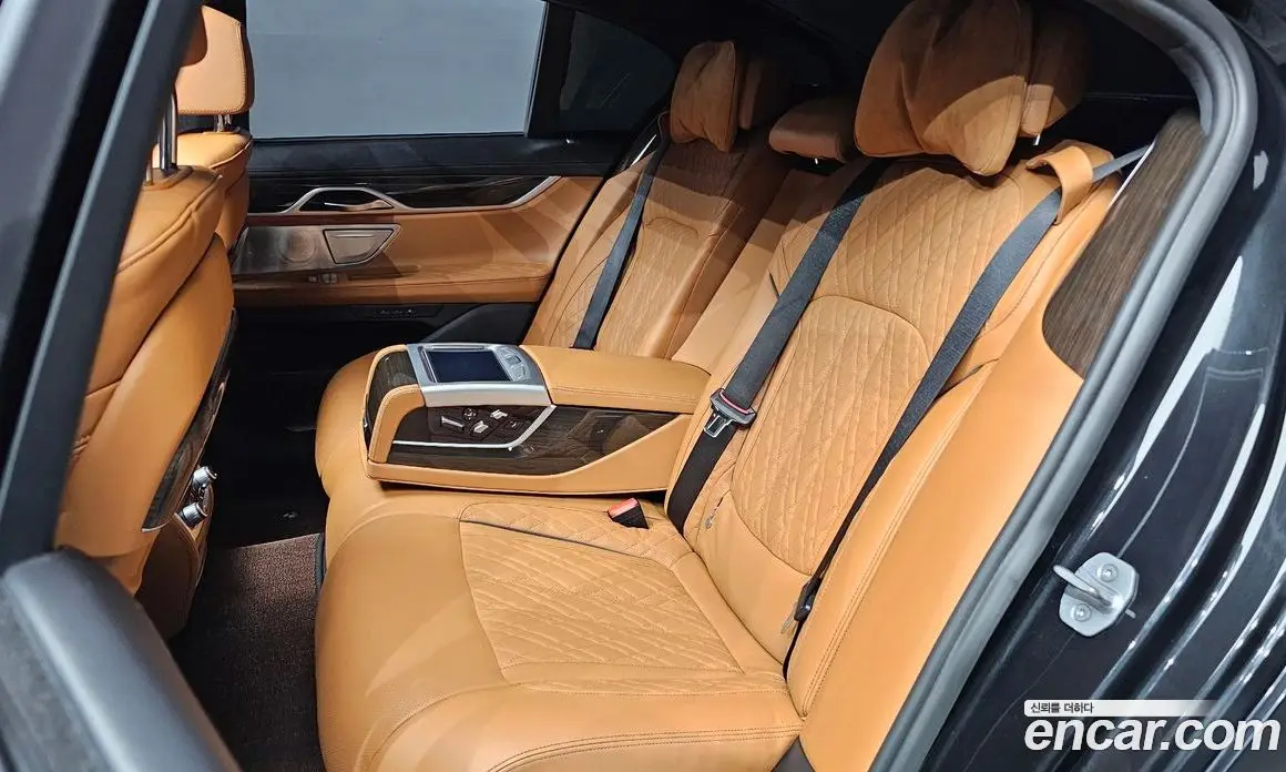 BMW 7 серия 2022 3.0 автомат (гидро), фото 16