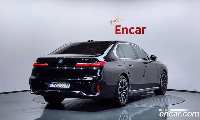 BMW 7 серия 2023 3.0 автомат (гидро), миниатюра 2