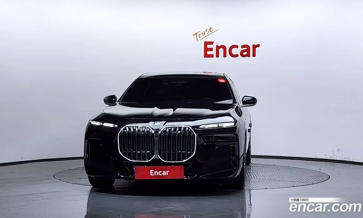BMW 7 серия 2023 3.0 автомат (гидро), фото 3