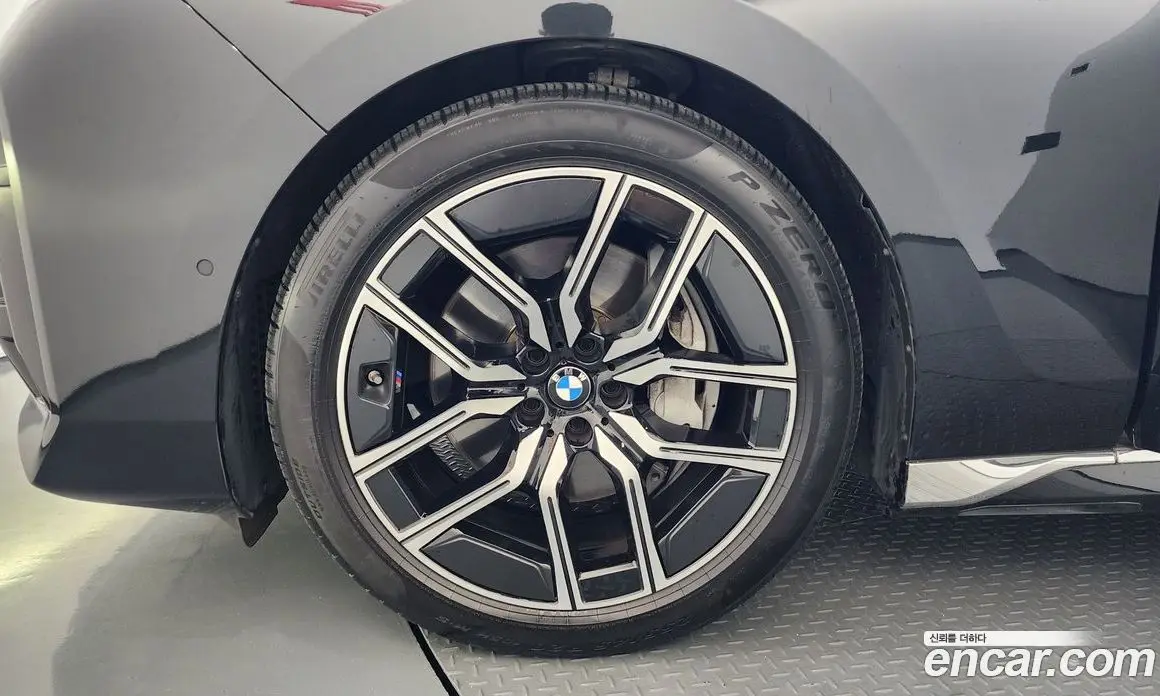 BMW 7 серия 2023 3.0 автомат (гидро), фото 5
