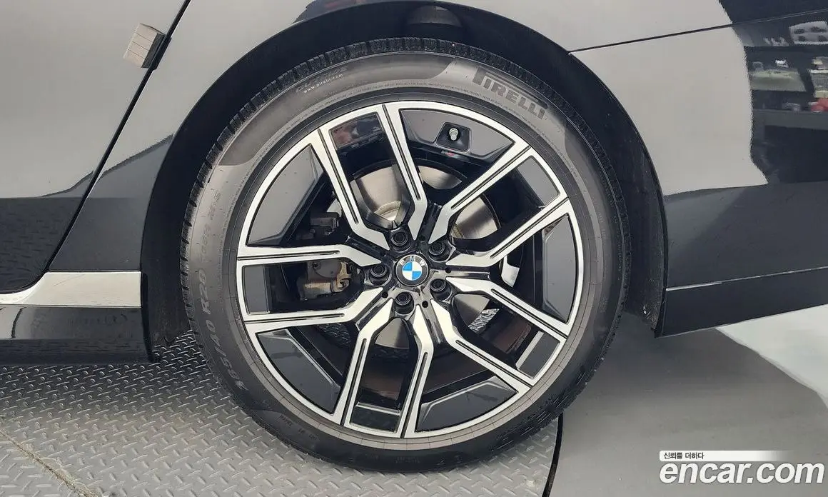 BMW 7 серия 2023 3.0 автомат (гидро), фото 7