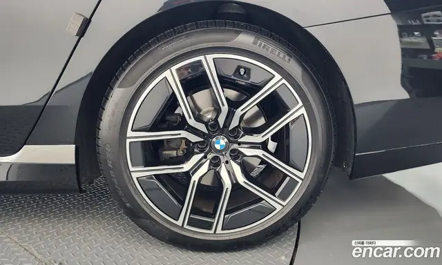 BMW 7 серия 2023 3.0 автомат (гидро), миниатюра 7
