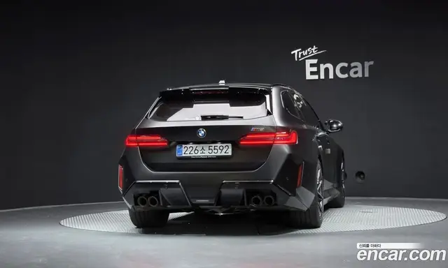 BMW M5 2025 4.4 автомат (гидро), миниатюра 4