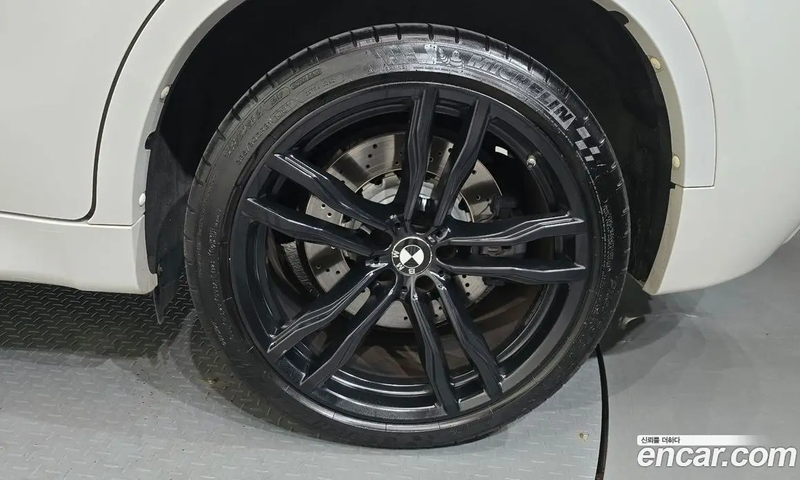 BMW X6M 2017 4.4 автомат (гидро), фото 7