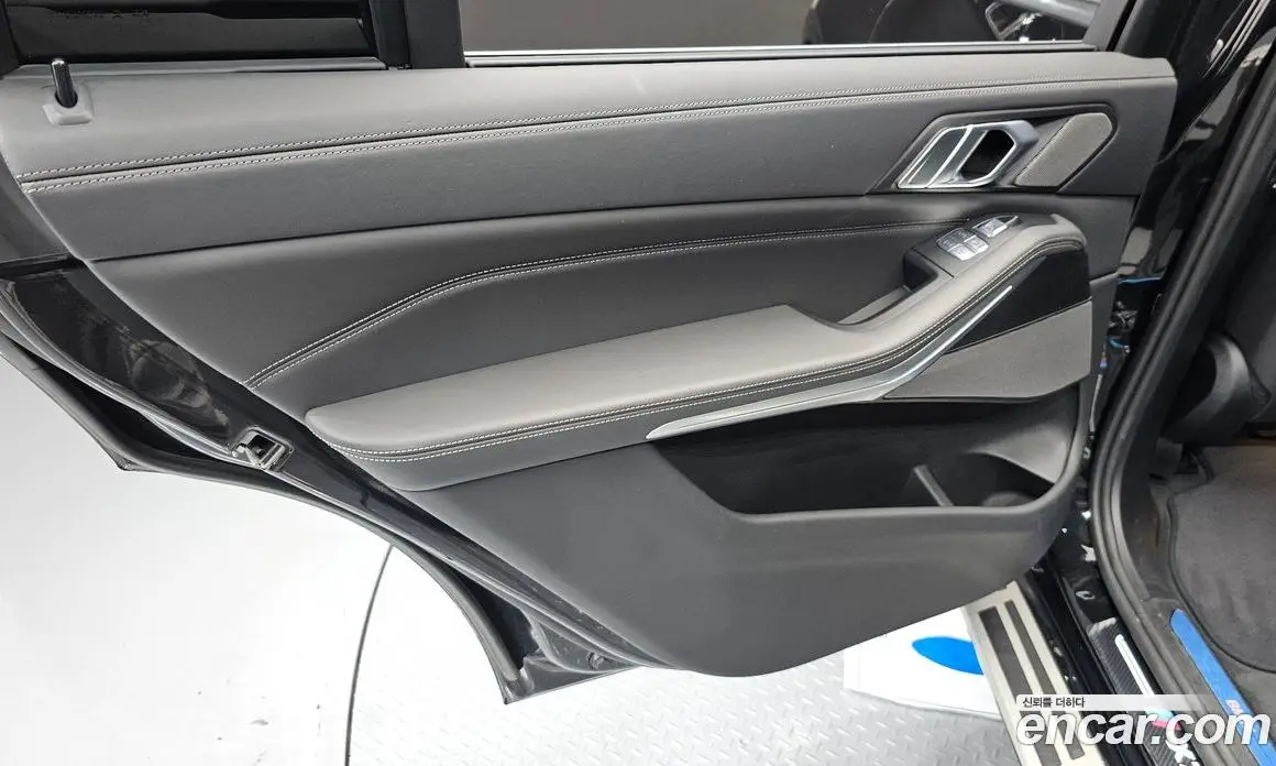 BMW X7 2022 3.0 автомат (гидро), фото 15