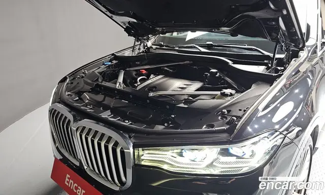 BMW X7 2022 3.0 автомат (гидро), миниатюра 6