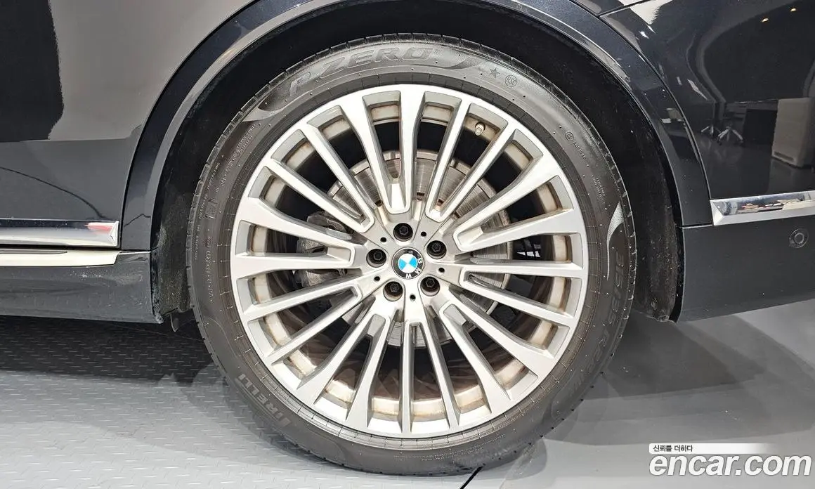BMW X7 2022 3.0 автомат (гидро), фото 7
