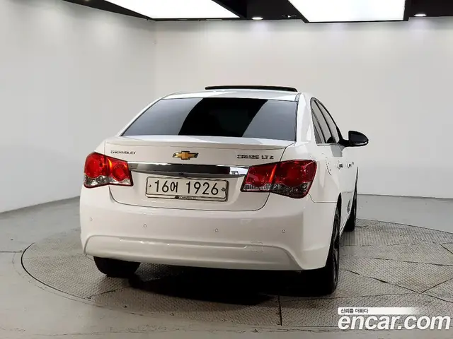 Chevrolet Cruze 2012 2.0 автомат (гидро), миниатюра 3