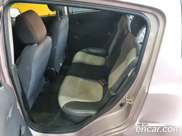 Chevrolet Spark 2012 1.0 автомат (гидро), миниатюра 11