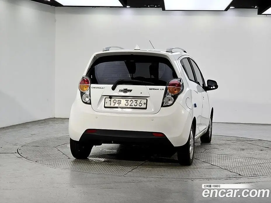 Chevrolet Spark 2012 1.0 механика, фото 3
