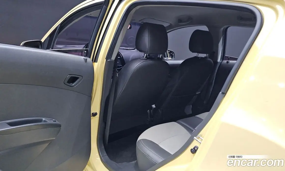 Chevrolet Spark 2014 1.0 автомат (гидро), фото 17