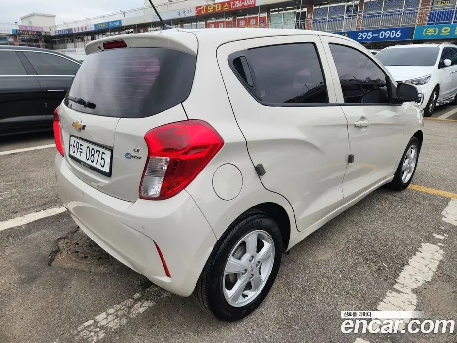 Chevrolet Spark 2015 1.0 автомат (гидро), фото 5