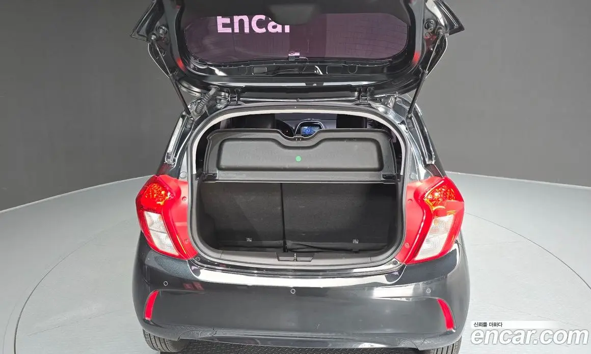 Chevrolet Spark 2016 1.0 автомат (гидро), фото 26