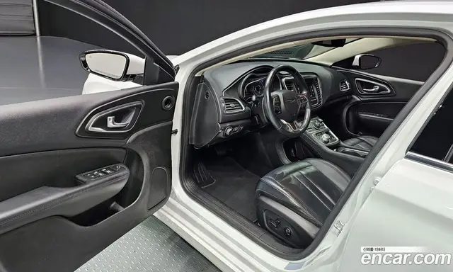 Chrysler 200 2015 2.4 автомат (гидро), миниатюра 11 Chrysler 200 2015 2.4 автомат (гидро), миниатюра 11