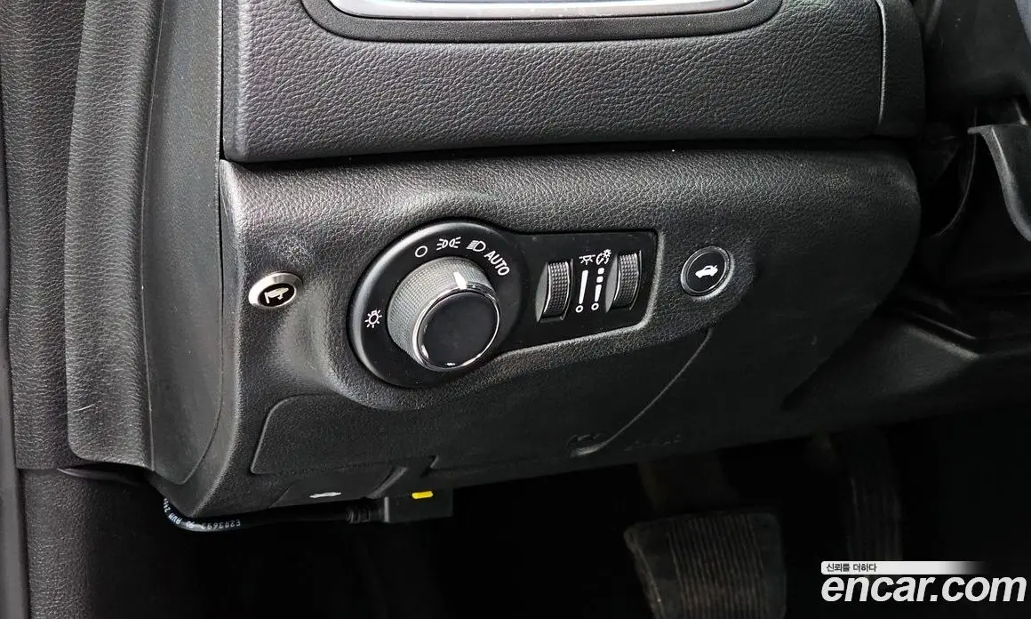 Chrysler 200 2015 2.4 автомат (гидро), фото 15 Chrysler 200 2015 2.4 автомат (гидро), фото 15