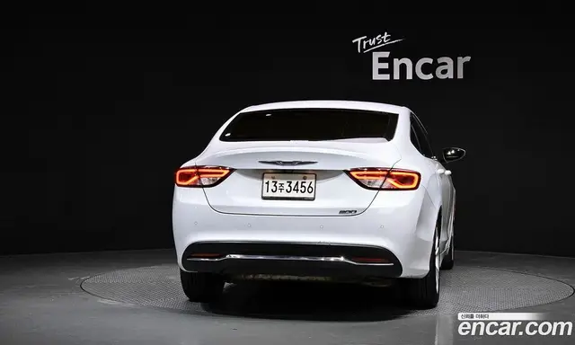 Chrysler 200 2015 2.4 автомат (гидро), миниатюра 4 Chrysler 200 2015 2.4 автомат (гидро), миниатюра 4