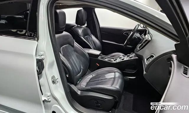 Chrysler 200 2015 2.4 автомат (гидро), миниатюра 10 Chrysler 200 2015 2.4 автомат (гидро), миниатюра 10
