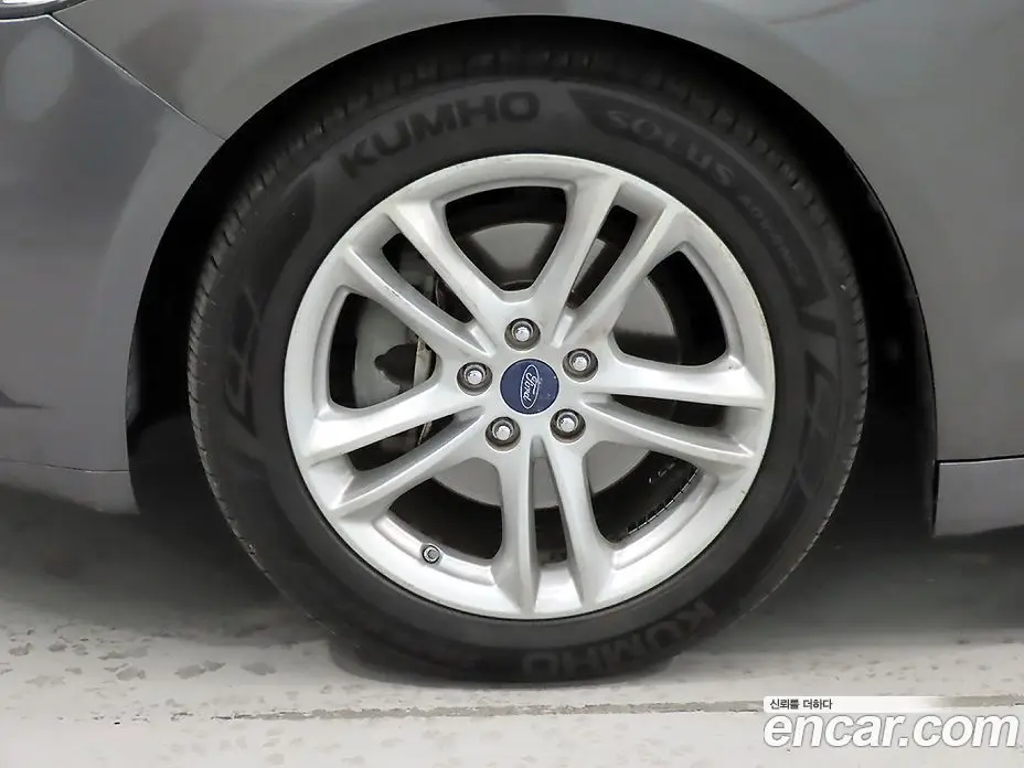 Ford Mondeo 2015 2.0 автомат (гидро), фото 5 Ford Mondeo 2015 2.0 автомат (гидро), фото 5