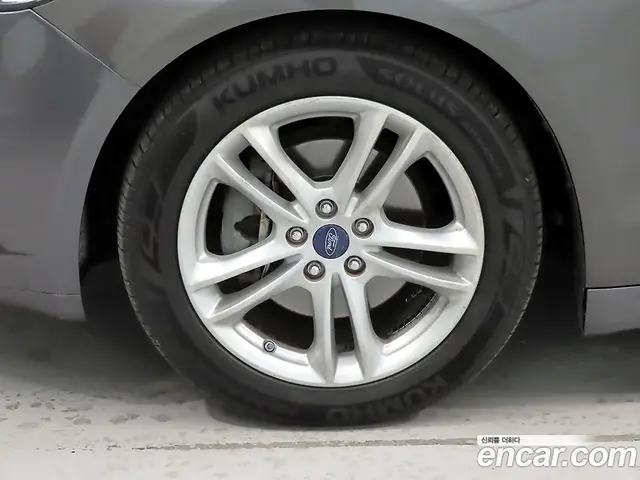 Ford Mondeo 2015 2.0 автомат (гидро), миниатюра 5 Ford Mondeo 2015 2.0 автомат (гидро), миниатюра 5