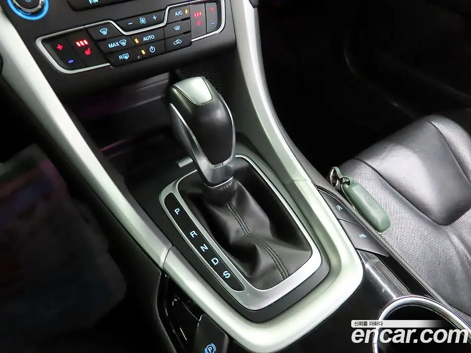 Ford Mondeo 2015 2.0 автомат (гидро), фото 9 Ford Mondeo 2015 2.0 автомат (гидро), фото 9