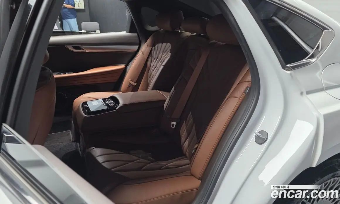 Genesis G80 2023 2.5 автомат (гидро), фото 18