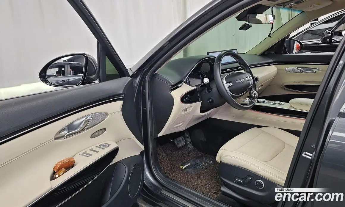 Genesis GV70 2021 2.2 автомат (гидро), фото 13