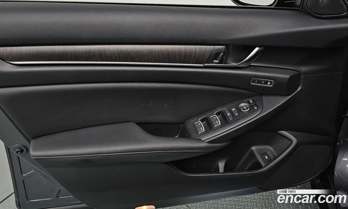 Honda Accord 2021 2.0 автомат (гидро), фото 14