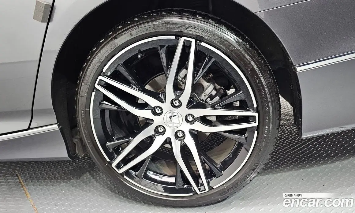 Honda Accord 2021 2.0 автомат (гидро), фото 7