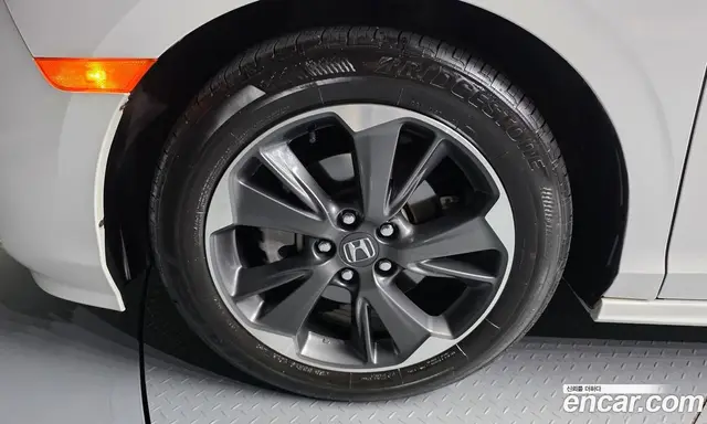 Honda Odyssey 2023 3.5 автомат (гидро), миниатюра 5