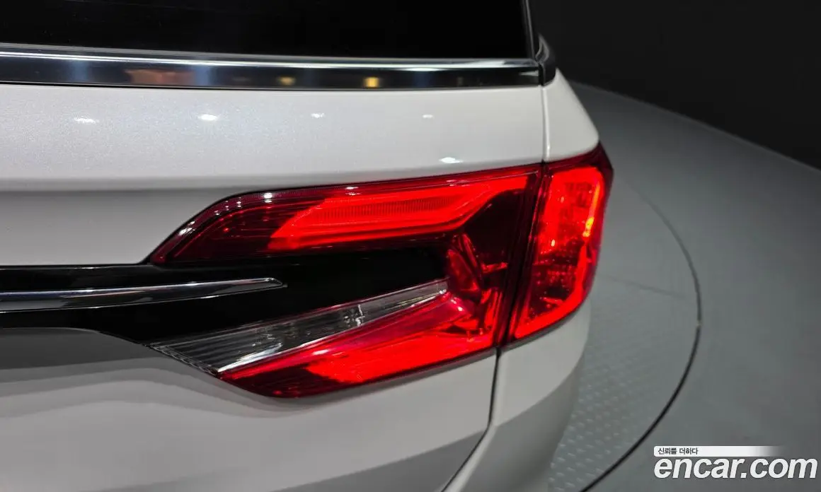 Honda Odyssey 2023 3.5 автомат (гидро), фото 9