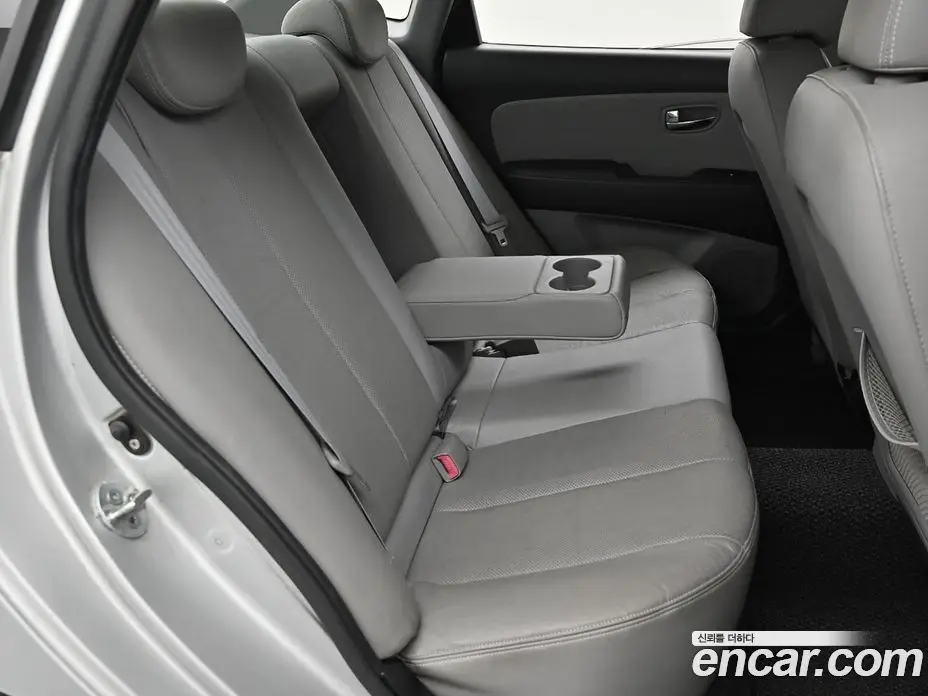 Hyundai Avante 2010 1.6 автомат (гидро), фото 12