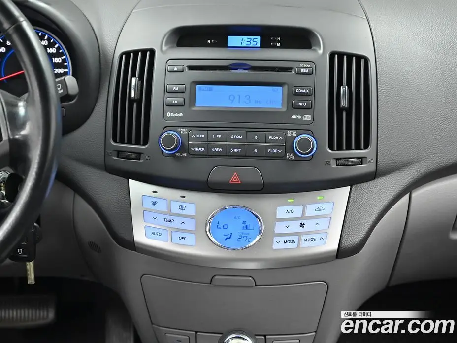 Hyundai Avante 2010 1.6 автомат (гидро), фото 14