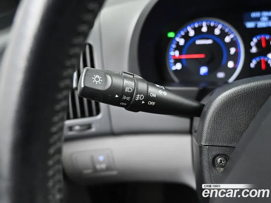 Hyundai Avante 2010 1.6 автомат (гидро), фото 16