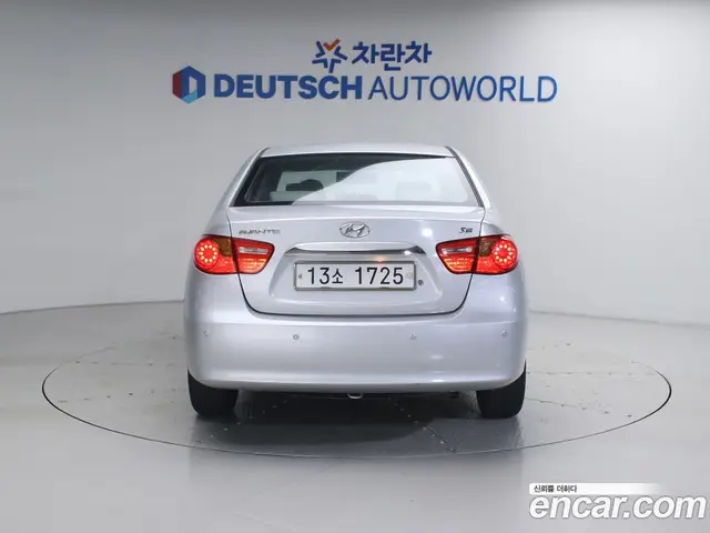 Hyundai Avante 2010 1.6 автомат (гидро), миниатюра 4