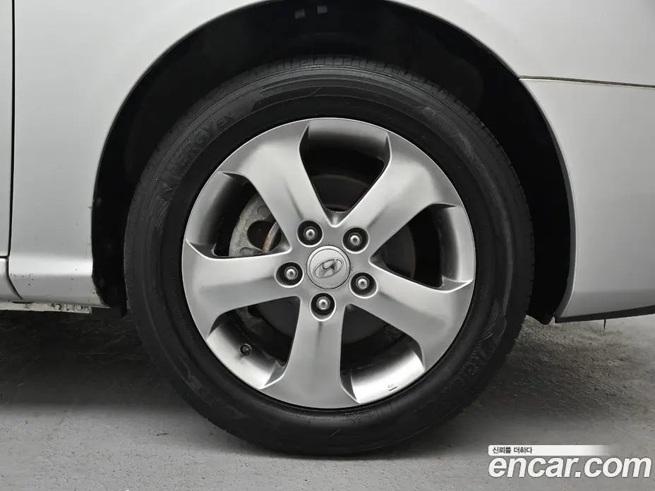 Hyundai Avante 2010 1.6 автомат (гидро), фото 5
