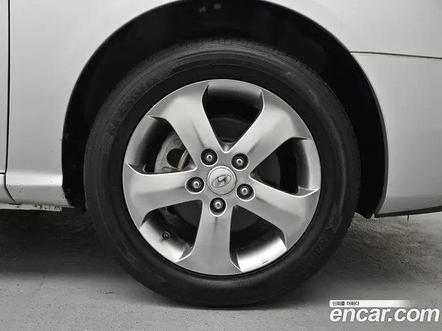 Hyundai Avante 2010 1.6 автомат (гидро), миниатюра 5