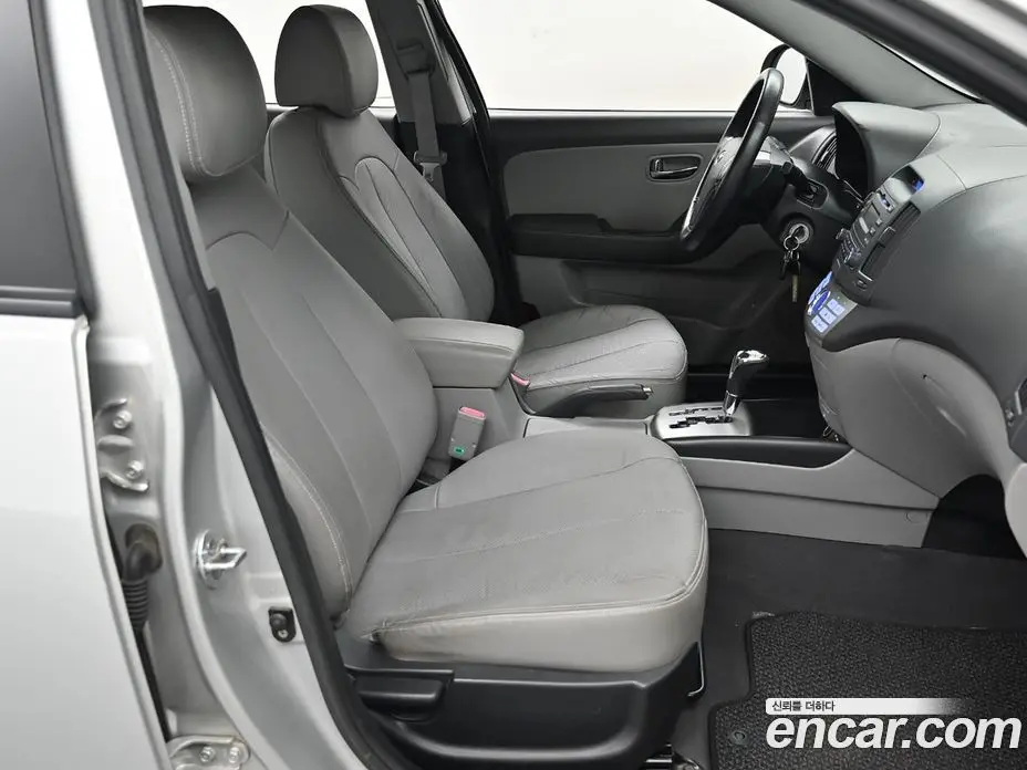 Hyundai Avante 2010 1.6 автомат (гидро), фото 10