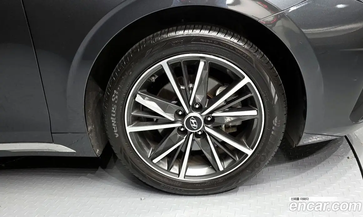 Hyundai Grandeur 2022 2.5 автомат (гидро), фото 7