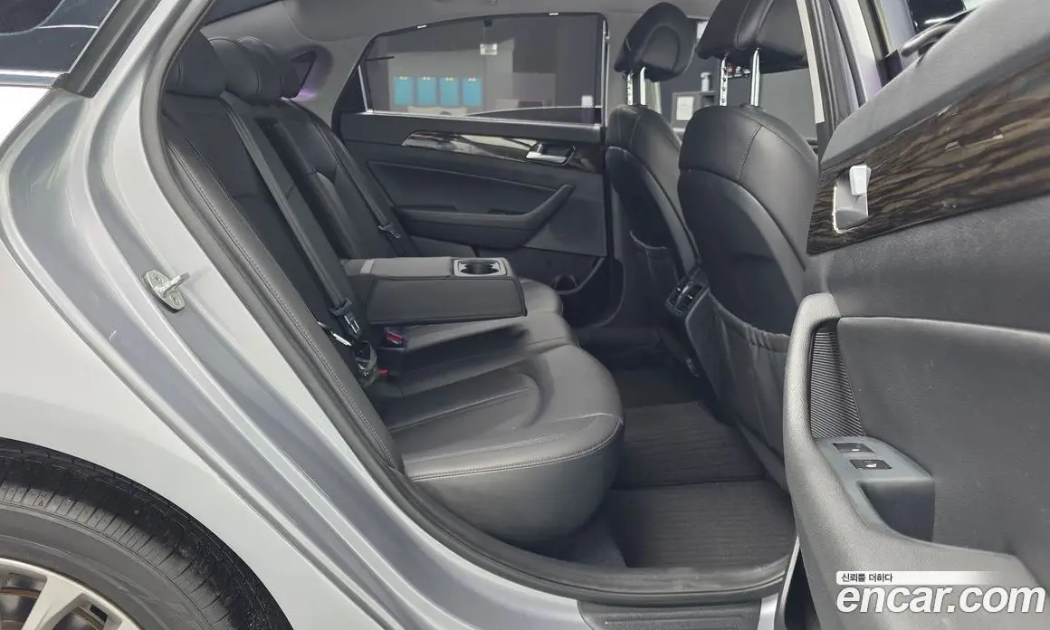 Hyundai Sonata 2016 2.0 автомат (гидро), фото 16