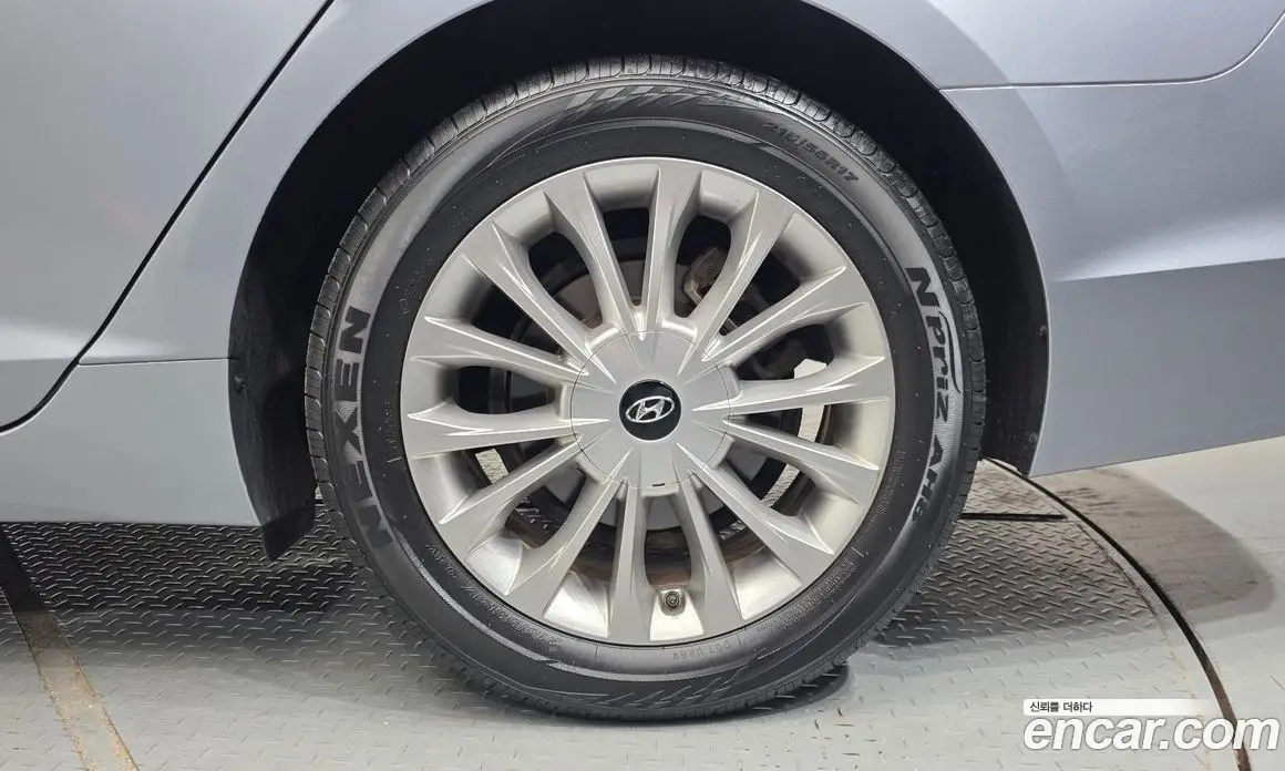 Hyundai Sonata 2016 2.0 автомат (гидро), фото 6