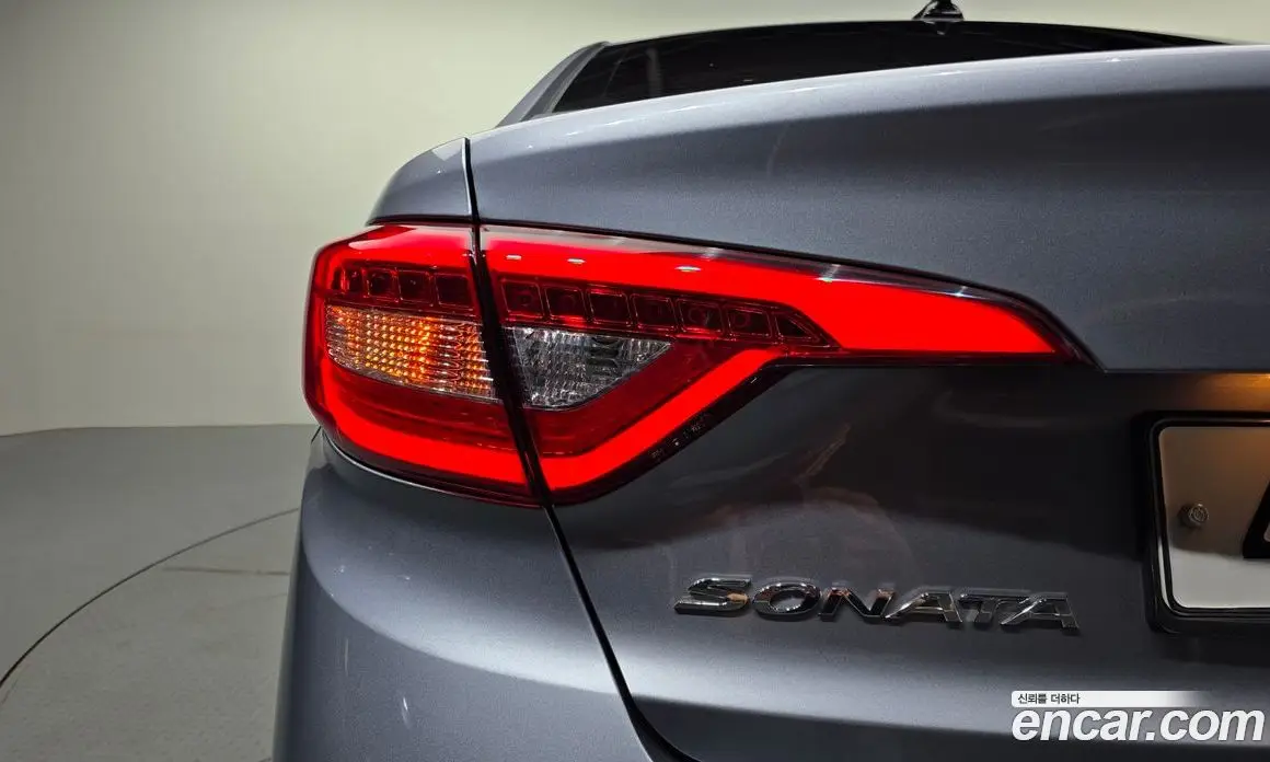 Hyundai Sonata 2016 2.0 автомат (гидро), фото 8
