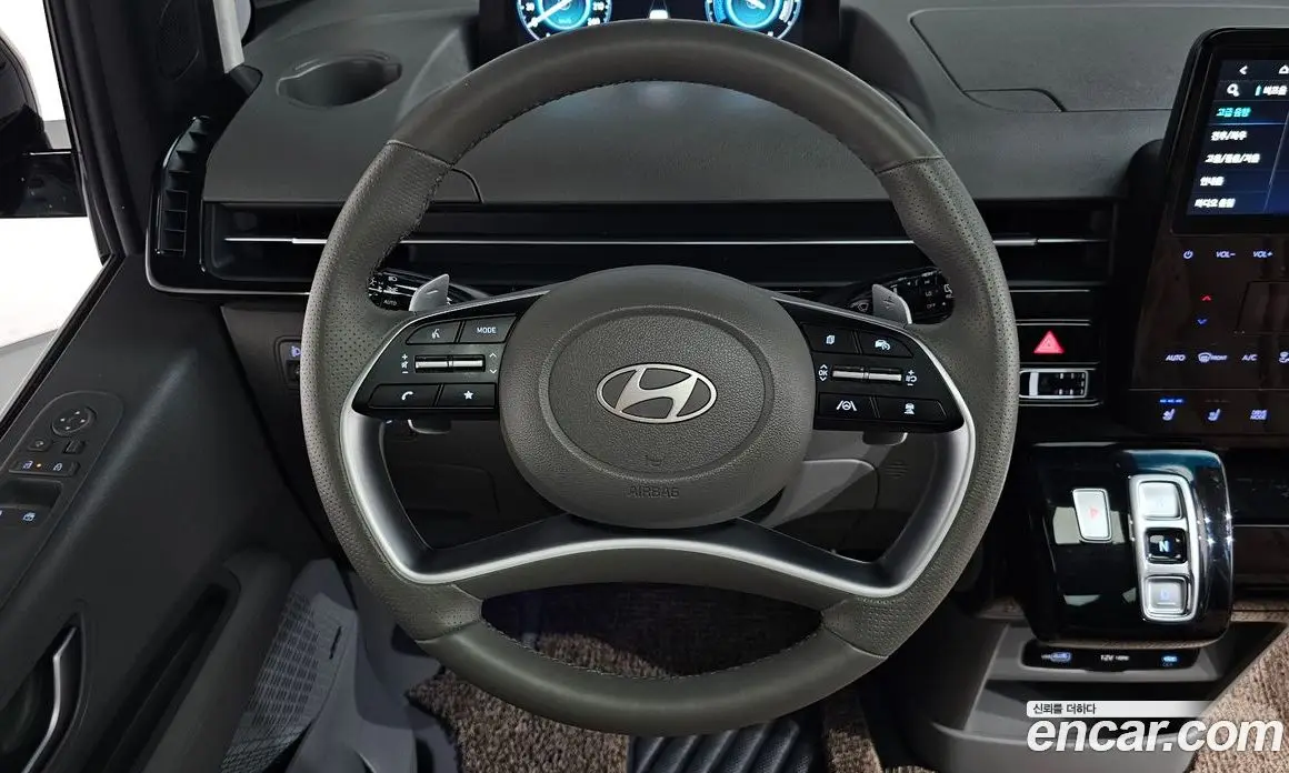 Hyundai Staria 2024 1.6 автомат (гидро), фото 18