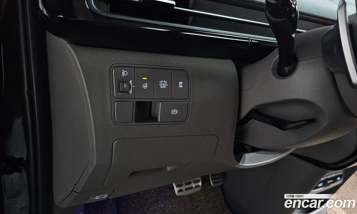 Hyundai Staria 2024 1.6 автомат (гидро), фото 21