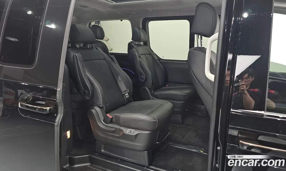 Hyundai Staria 2025 3.5 автомат (гидро), фото 16