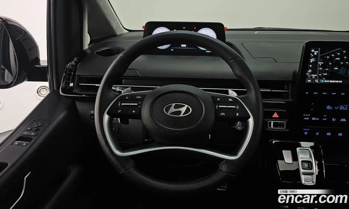 Hyundai Staria 2025 3.5 автомат (гидро), фото 19