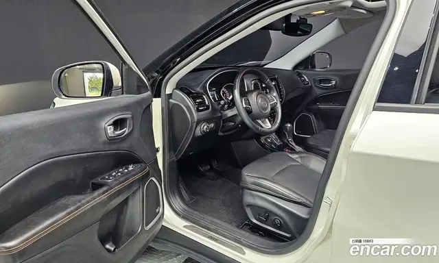 Jeep Compass 2019 2.4 автомат (гидро), миниатюра 11