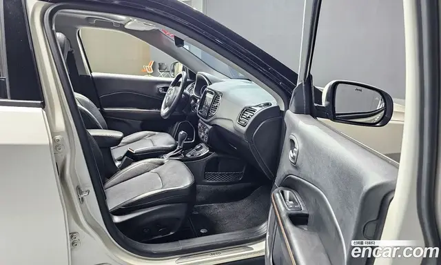 Jeep Compass 2019 2.4 автомат (гидро), миниатюра 10