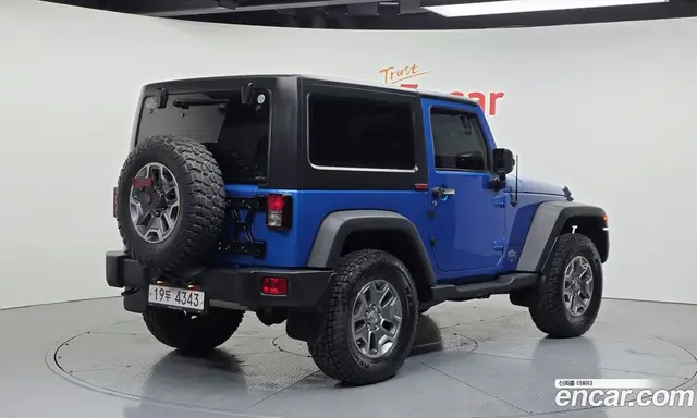Jeep Wrangler 2016 3.6 автомат (гидро), миниатюра 2 Jeep Wrangler 2016 3.6 автомат (гидро), миниатюра 2