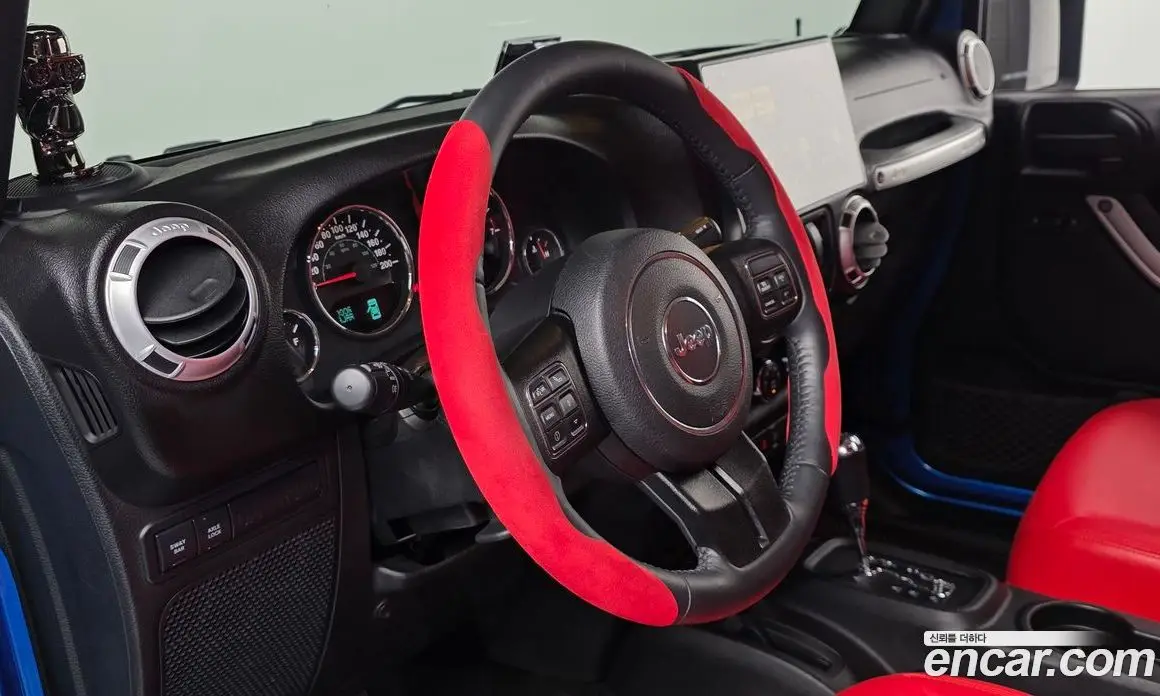 Jeep Wrangler 2016 3.6 автомат (гидро), фото 12 Jeep Wrangler 2016 3.6 автомат (гидро), фото 12