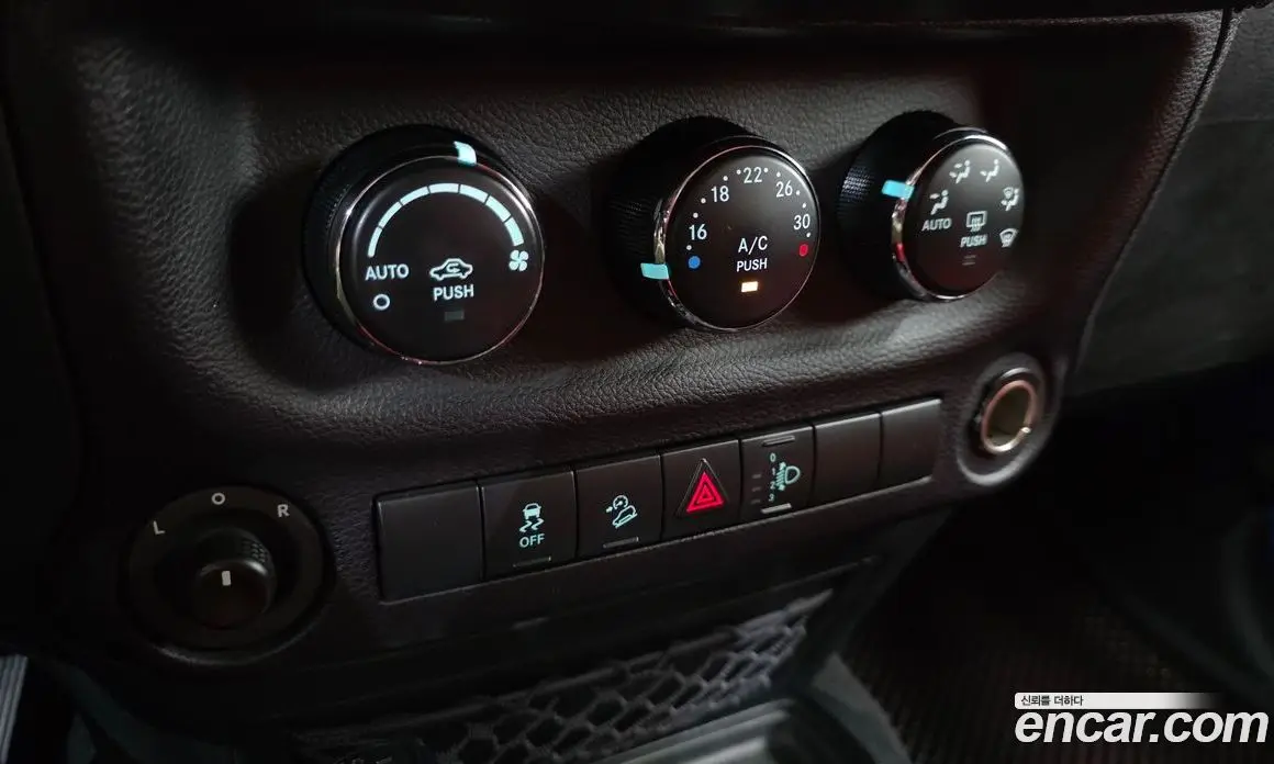 Jeep Wrangler 2016 3.6 автомат (гидро), фото 16 Jeep Wrangler 2016 3.6 автомат (гидро), фото 16